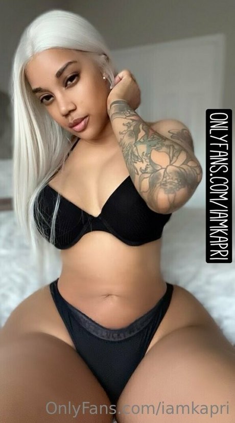 Nacktes geleaktes OnlyFans-Foto von Iamkapri