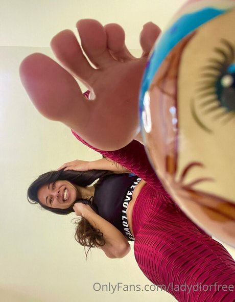 Nacktes geleaktes OnlyFans-Foto von Ladydiorfree