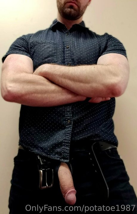 Nacktes geleaktes OnlyFans-Foto von Potatoe1987