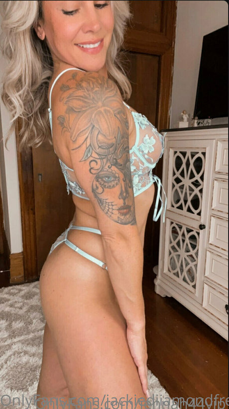 Nacktes geleaktes OnlyFans-Foto von Jackiediiamondfree