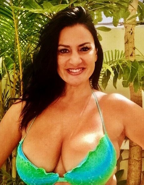 Nacktes geleaktes OnlyFans-Foto von Angela Cavagna