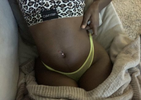 Nacktes geleaktes OnlyFans-Foto von Lovelykaybaby
