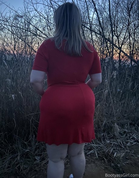 Bootyassgirl