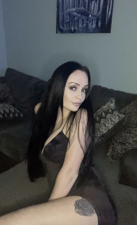 Nacktes geleaktes OnlyFans-Foto von Mila Moore