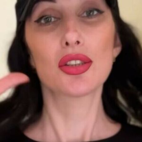 Nacktes geleaktes OnlyFans-Foto von Liza Virgin