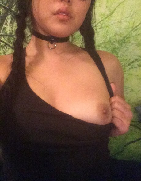 Nacktes geleaktes OnlyFans-Foto von Youdidnthavetocutmeo