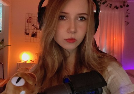 Nacktes geleaktes OnlyFans-Foto von Apollolol