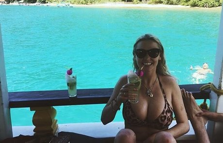 Nacktes geleaktes OnlyFans-Foto von Poppyy Hopson