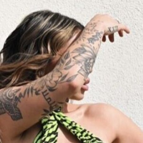 Nacktes geleaktes OnlyFans-Foto von Ashley Bernier