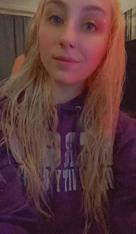 Nacktes geleaktes OnlyFans-Foto von Heyminu