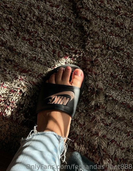 Fernandas_feet888