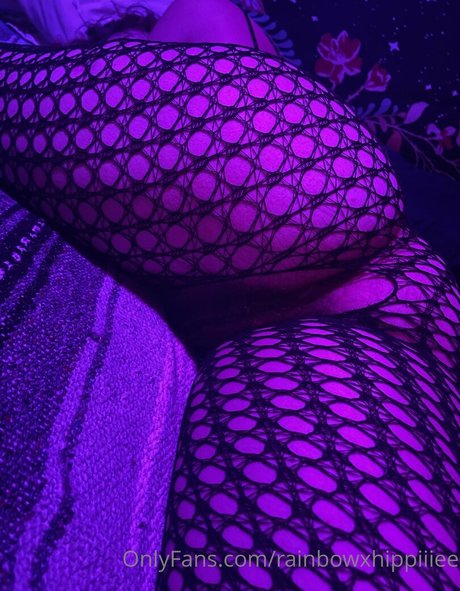 Nacktes geleaktes OnlyFans-Foto von Rainbowxhippiiiee