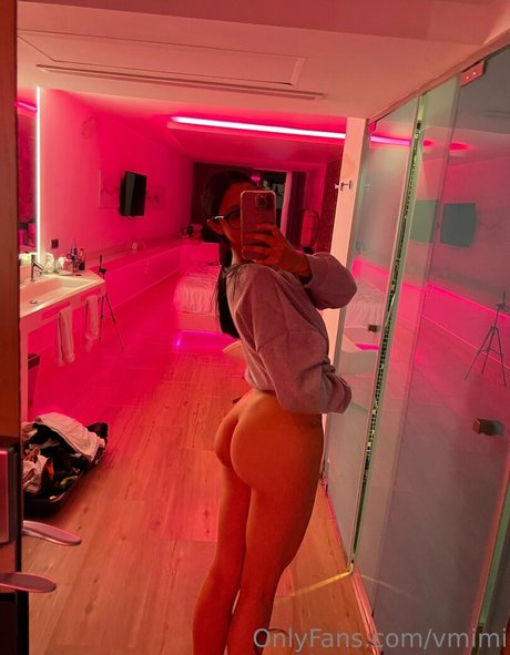 Nacktes geleaktes OnlyFans-Foto von Vmimi