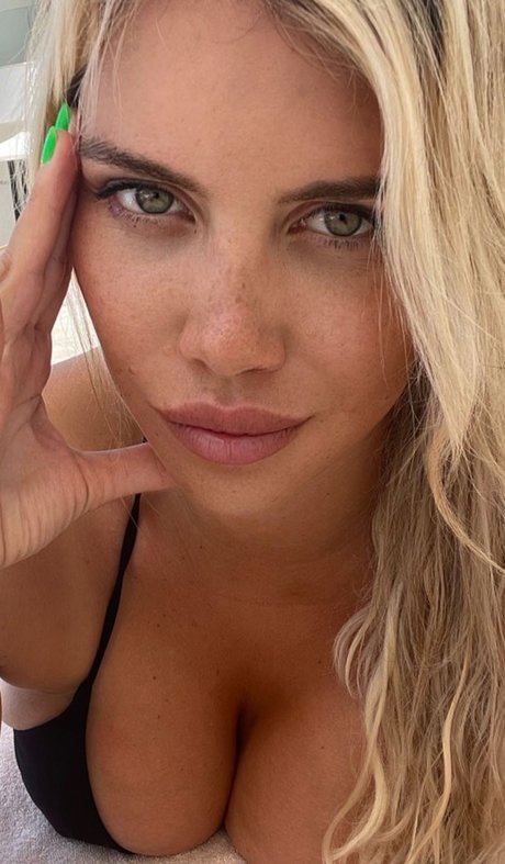 Nacktes geleaktes OnlyFans-Foto von Wanda Nara