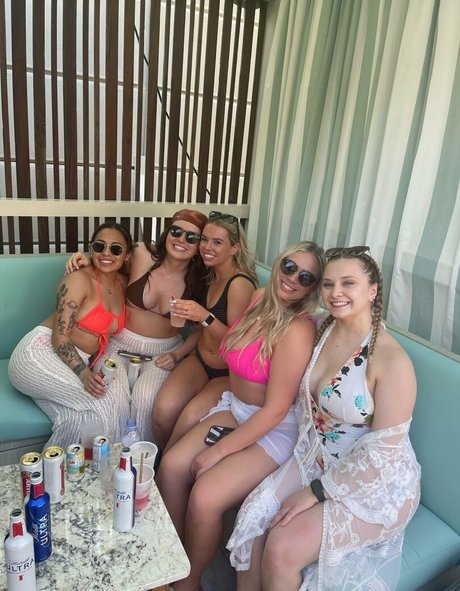 Nacktes geleaktes OnlyFans-Foto von Alyssa K
