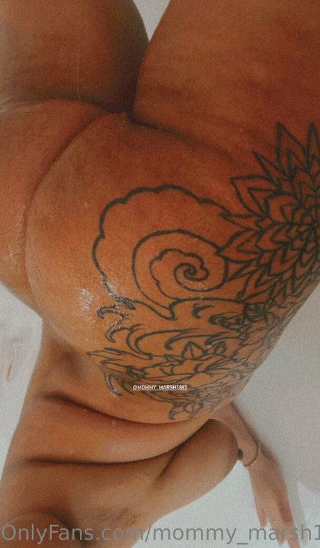 Nacktes geleaktes OnlyFans-Foto von Mommymarsh1897