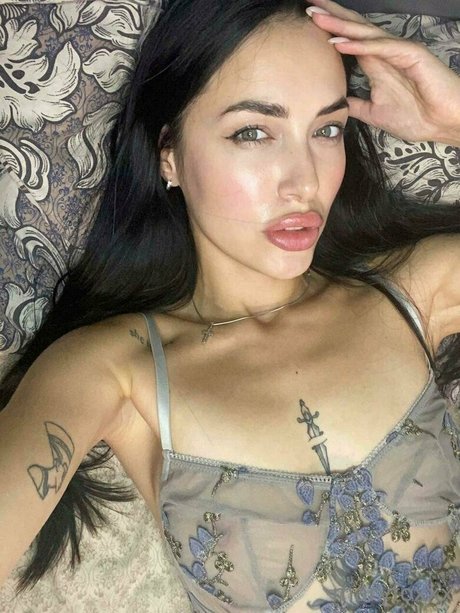 Nacktes geleaktes OnlyFans-Foto von Redfoxyme