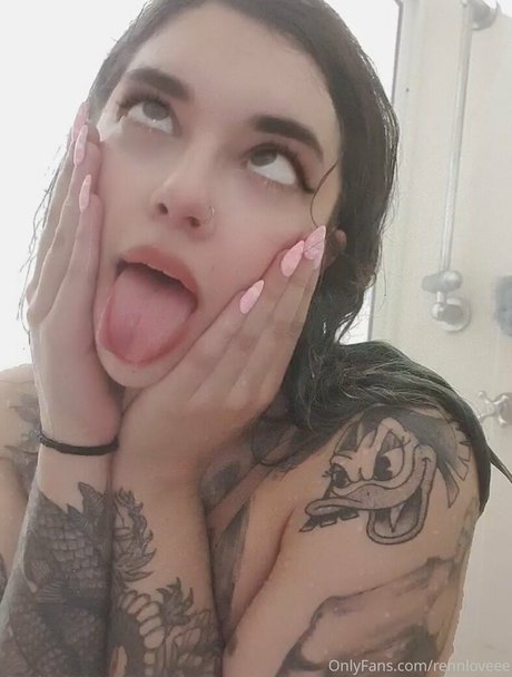 Nacktes geleaktes OnlyFans-Foto von Rennloveee
