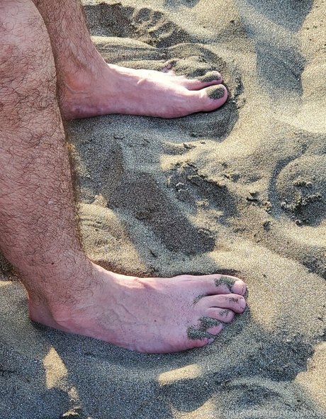Nacktes geleaktes OnlyFans-Foto von Menfeetlover