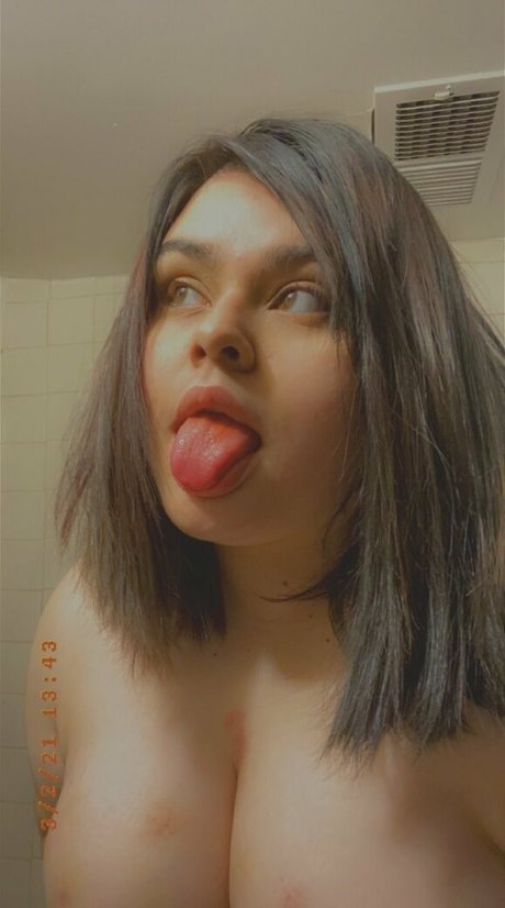 Nacktes geleaktes OnlyFans-Foto von Ahegaokiri