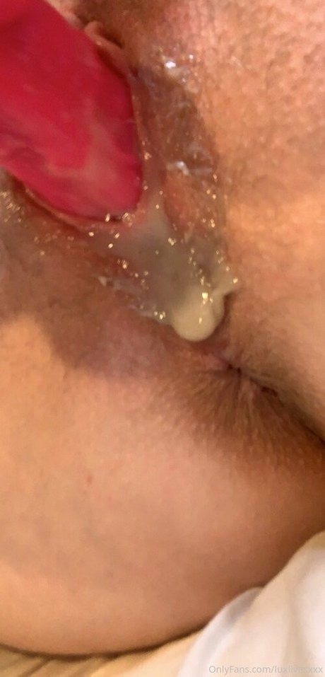 Nacktes geleaktes OnlyFans-Foto von Luxlivesxxx