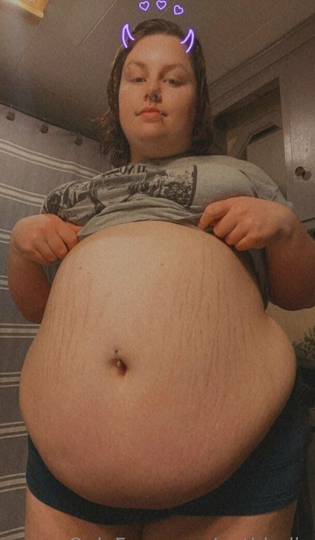 Nacktes geleaktes OnlyFans-Foto von Gothbelly