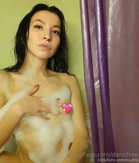 Demifree