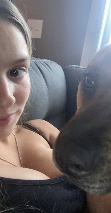 Nacktes geleaktes OnlyFans-Foto von Lilly A