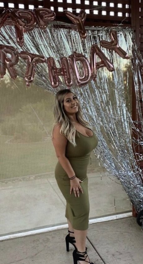 Nacktes geleaktes OnlyFans-Foto von Samantha S