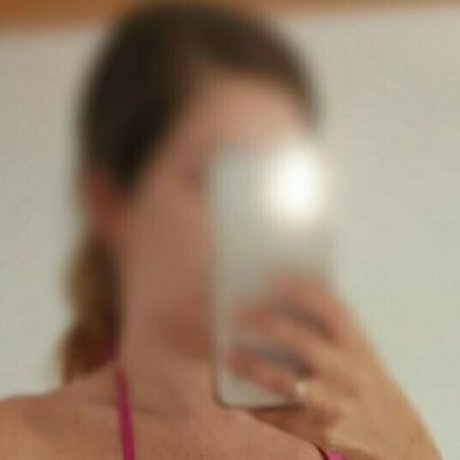 Nacktes geleaktes OnlyFans-Foto von Wildmarried