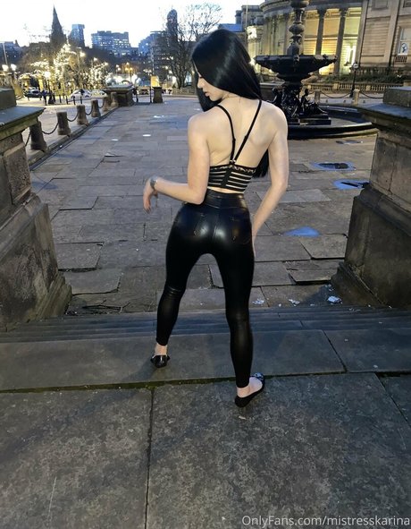 Nacktes geleaktes OnlyFans-Foto von Mistresskarina