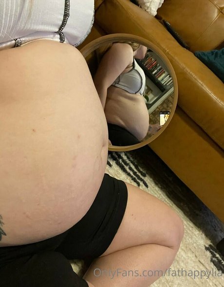 Nacktes geleaktes OnlyFans-Foto von Fathappylia