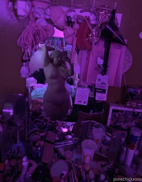 Pixiechickxoxo