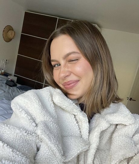 Nacktes geleaktes OnlyFans-Foto von Natasha Bure