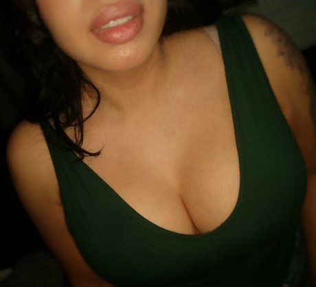 Nacktes geleaktes OnlyFans-Foto von Kinkykorra4free