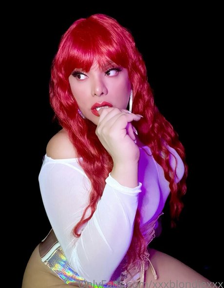 Xxxblondiexxx