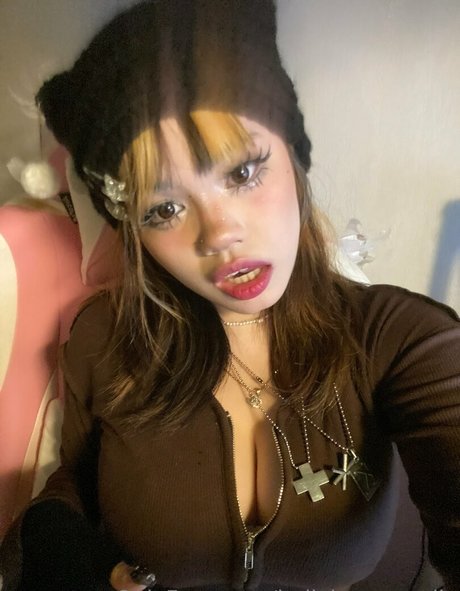Nacktes geleaktes OnlyFans-Foto von Iadivinecomedie