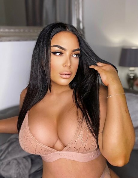 Nacktes geleaktes OnlyFans-Foto von Ameliaxxx