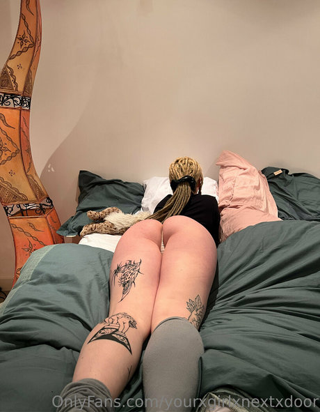 Nacktes geleaktes OnlyFans-Foto von Yourgirlnextdoorlau