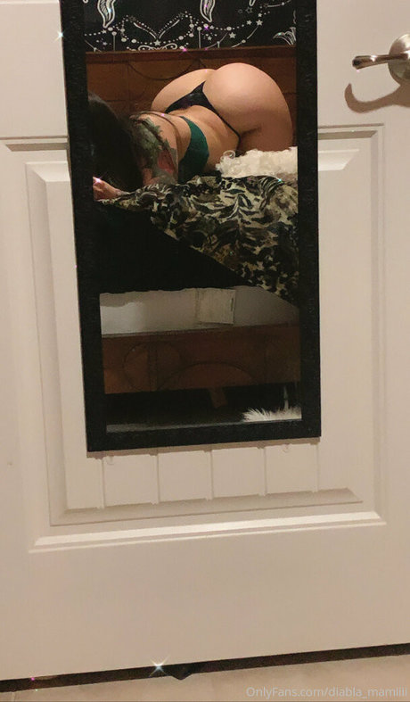 Nacktes geleaktes OnlyFans-Foto von Diablamamiiii