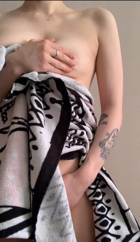 Nacktes geleaktes OnlyFans-Foto von Likastorm