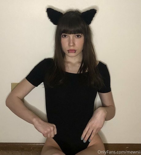 Nacktes geleaktes OnlyFans-Foto von Mewnii