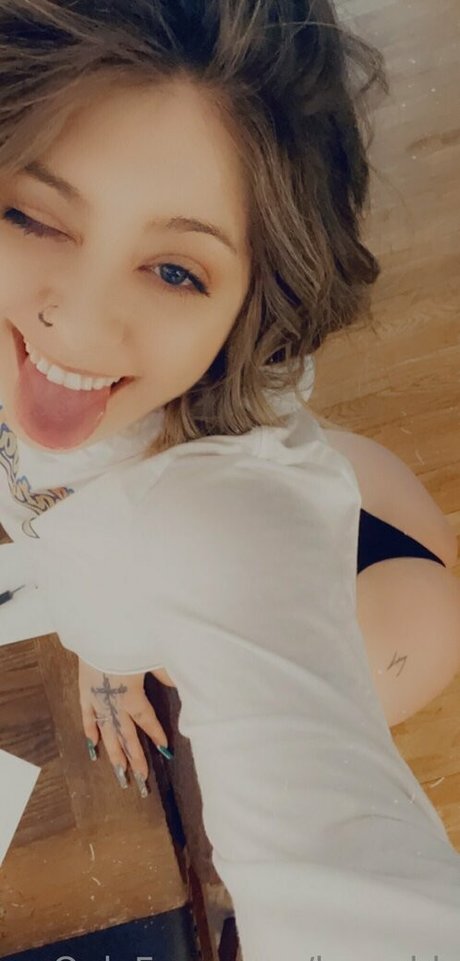 Nacktes geleaktes OnlyFans-Foto von Berrybb