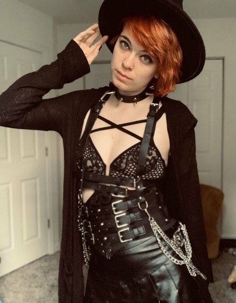 Nacktes geleaktes OnlyFans-Foto von Naughtylittlekitten93