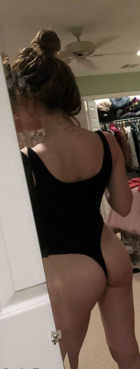 Nacktes geleaktes OnlyFans-Foto von Mysterywoman22