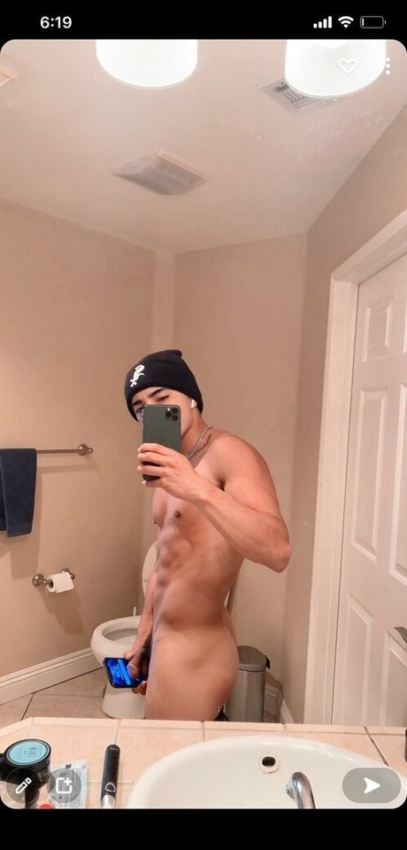 Nacktes geleaktes OnlyFans-Foto von Prettyboyaedan