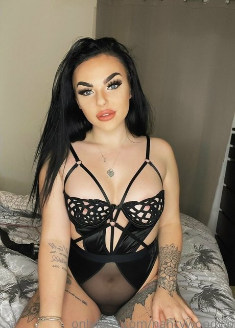 Nacktes geleaktes OnlyFans-Foto von Itsnancywoodfree