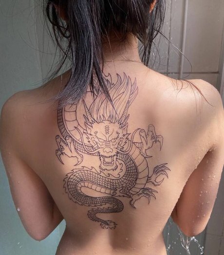 Nacktes geleaktes OnlyFans-Foto von Mileneinoue