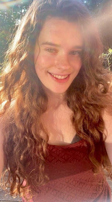 Nacktes geleaktes OnlyFans-Foto von Kesde