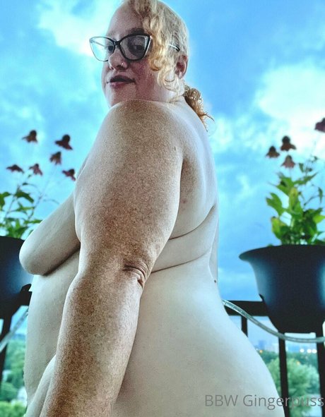Nacktes geleaktes OnlyFans-Foto von Bbwgingerpuss